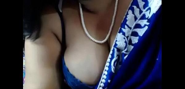  Indi2c21an aunty with big tits
